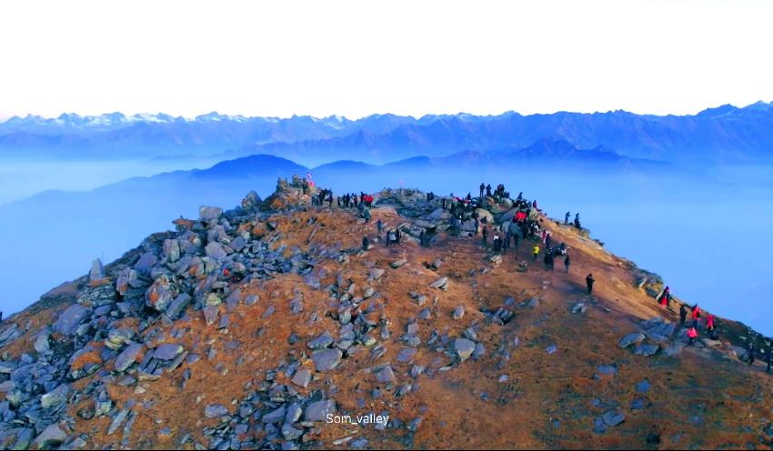 Kedarkantha Trek Day 4 - summit